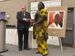 Ifetayo-Kazeem-Oshinubi-receiving-her-award