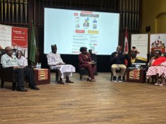 Participants-at-the-first-panel-discussion