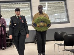 Walking-to-lay-the-wreath