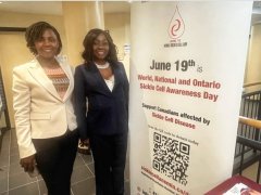 Tunji-Ajayi-and-an-attendee-Sickle-cell-launch