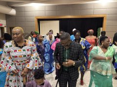 Guests-on-the-dance-floor