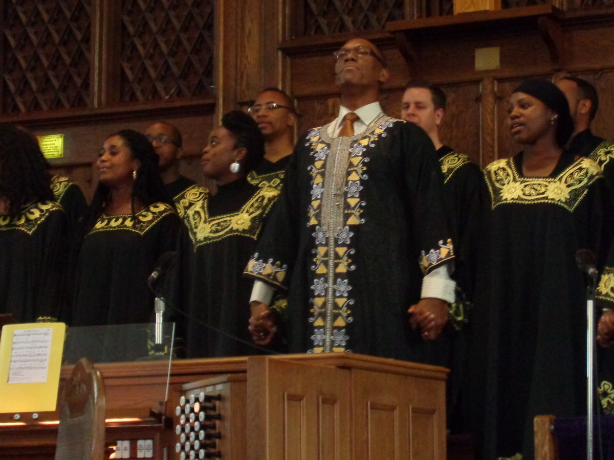 Rev. Anthony Bailey leads the service of songs and prayer
