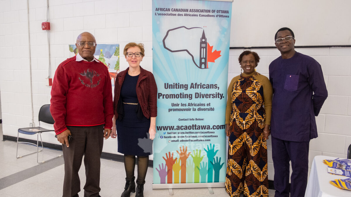 Ottawa Golden Oldies Seniors celebrate Christmas in style